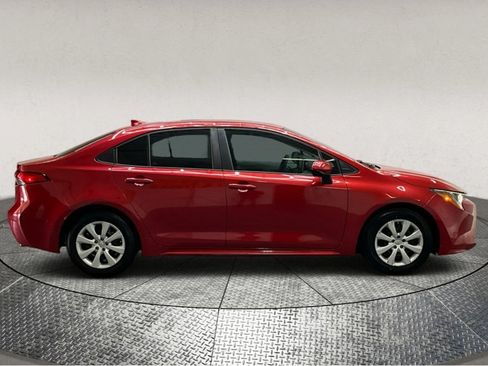 Used 2020 Toyota Corolla LE image 9