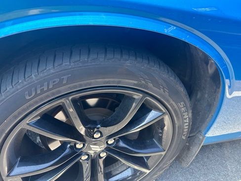 Used 2018 Dodge Challenger SXT RWD image 7
