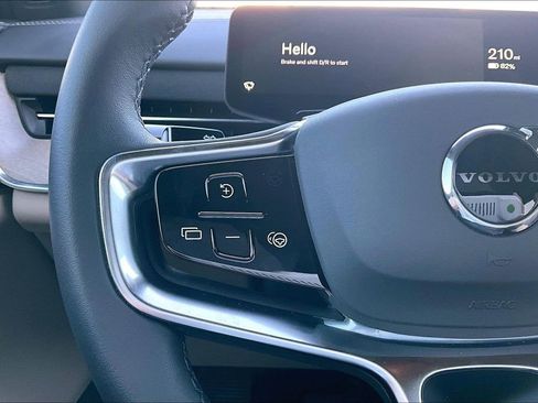 Certified 2025 Volvo EX90 Ultra image 27