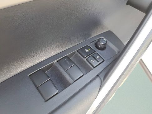 Certified 2025 Toyota Corolla Cross LE image 14