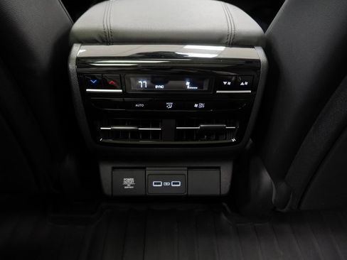 Used 2024 Acura MDX SH-AWD image 28