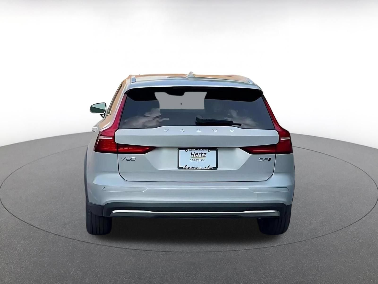 Used 2025 Volvo V60 B5 Cross Country Plus AWD/4WD image 12