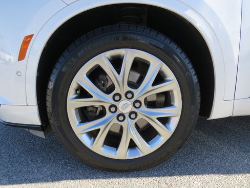 Used 2020 Cadillac XT6 Sport w/ Platinum Package image 12