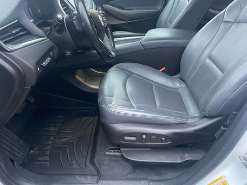 Used 2022 Buick Enclave Premium image 9