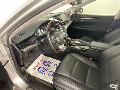 Used 2018 Lexus ES 350 w/ Navigation System Package image 13