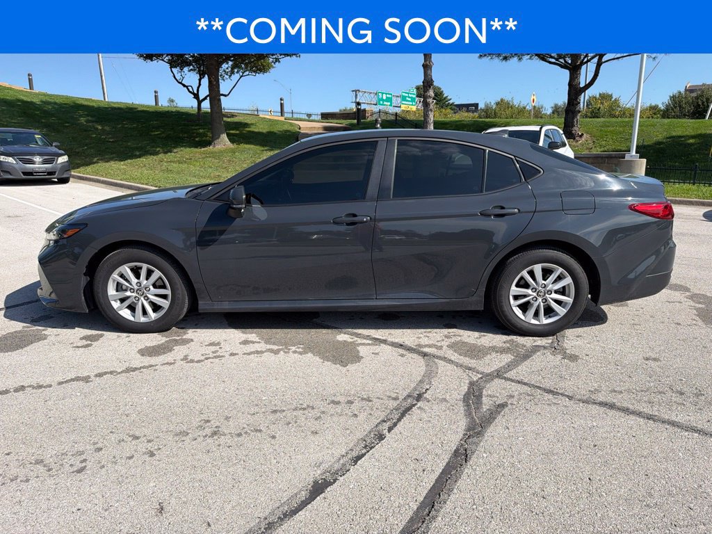 Used 2025 Toyota Camry LE FWD image 11