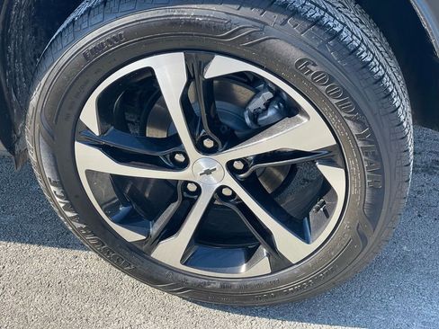 Used 2025 Chevrolet Trax RS w/ Driver Confidence Package image 29