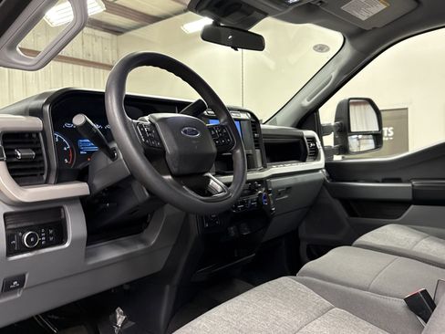 Used 2024 Ford F250 XL w/ STX Appearance Package image 8