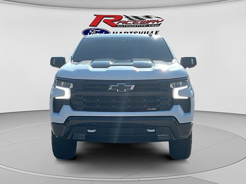 Used 2024 Chevrolet Silverado 1500 LT Trail Boss w/ Convenience Package II AWD/4WD image 8