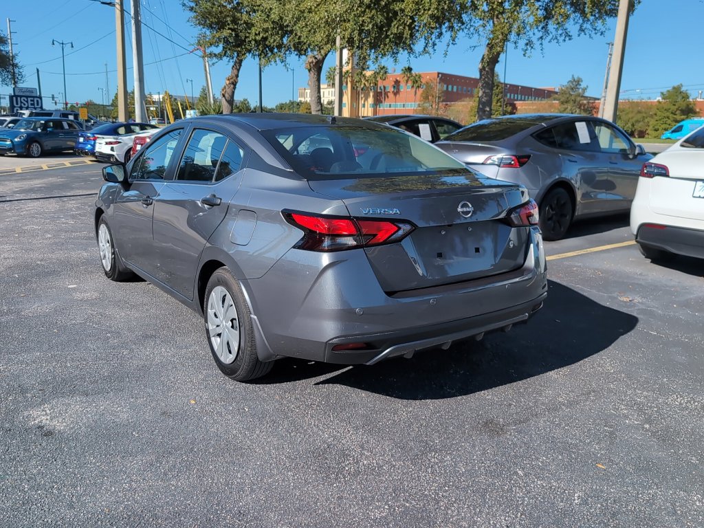 Used 2025 Nissan Versa S w/ Trunk Package FWD image 4