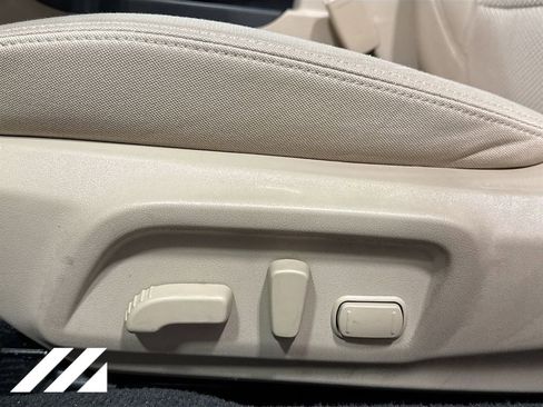 Used 2019 Subaru Outback 2.5i Premium w/ Popular Package #2 image 19