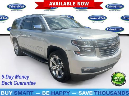 Used 2018 Chevrolet Suburban Premier RWD image 1