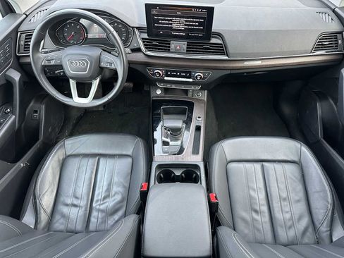 Used 2023 Audi Q5 2.0T Premium w/ Convenience Package image 18