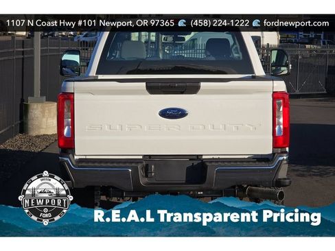 New 2026 Ford F250 XL w/ FX4 Off-Road Package AWD/4WD image 6
