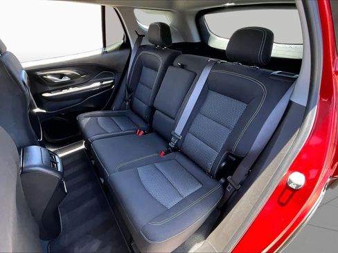 Used 2022 GMC Terrain SLE w/ Driver Convenience Package FWD image 19