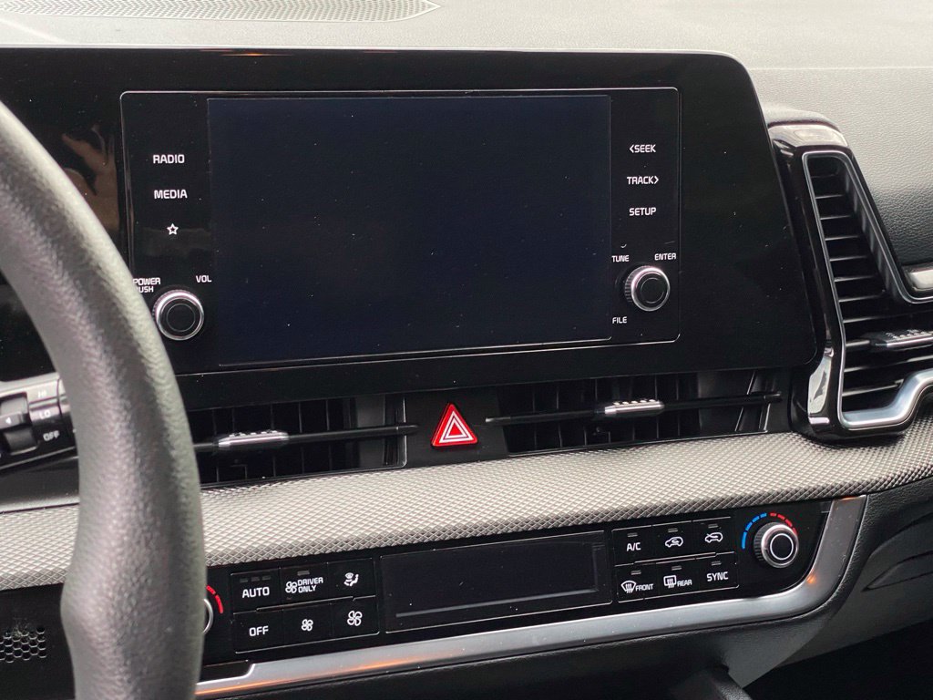 Used 2025 Kia Sportage LX FWD image 8
