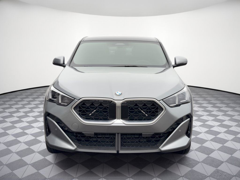 Certified 2026 BMW X2 xDrive28i w/ Technology Package AWD/4WD image 6