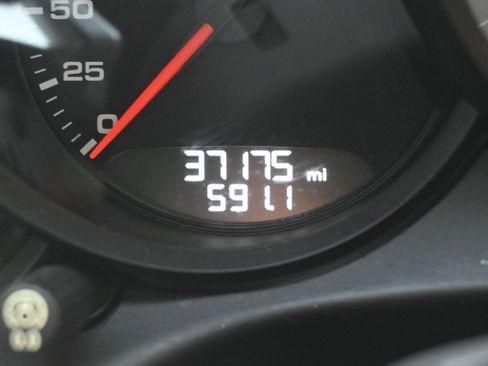 Certified 2018 Porsche 911 Carrera 4S image 37