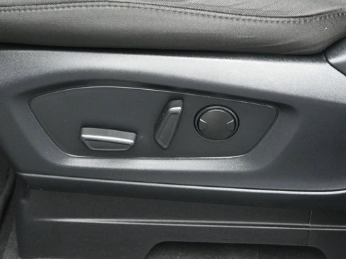 Used 2023 Ford Explorer XLT RWD image 10