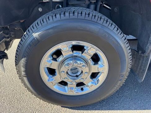 Used 2015 Ford F250 Lariat w/ Chrome Package image 12