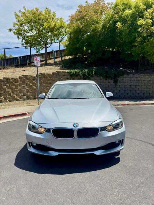Used 2013 BMW 328i Sedan RWD image 9