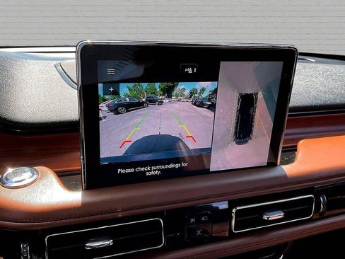 Used 2020 Lincoln Aviator Reserve w/ Elements Package Plus AWD/4WD image 14