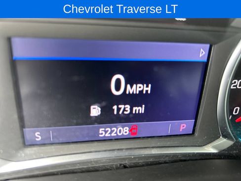 Used 2020 Chevrolet Traverse LT FWD image 18
