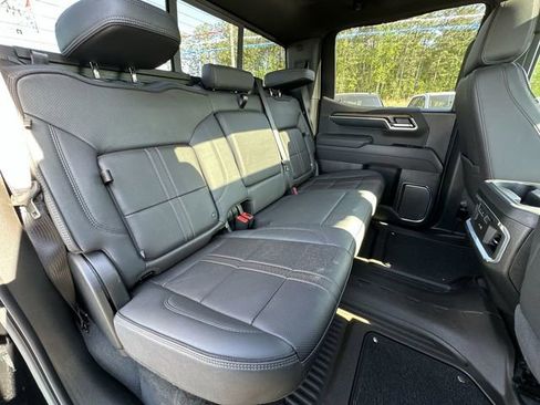 Certified 2025 Chevrolet Silverado 1500 High Country w/ Midnight Edition AWD/4WD image 28