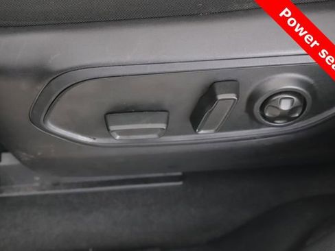 Used 2024 Jeep Grand Cherokee L Laredo w/ Luxury Tech Group I image 18