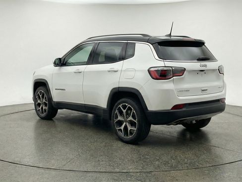 Used 2025 Jeep Compass Limited AWD/4WD image 6