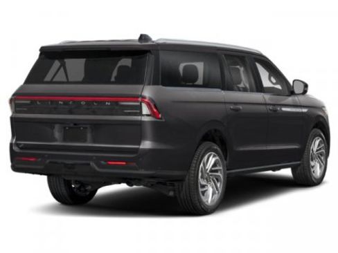 Used 2025 Lincoln Navigator L Reserve w/ Jet Appearance Package AWD/4WD image 5