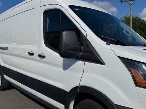 Used 2023 Ford E-Transit Medium Roof RWD image 20