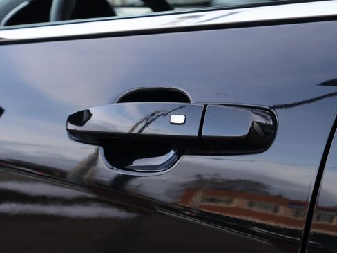 Used 2024 Chevrolet Equinox LT w/ LPO, Floor Liner Package image 23