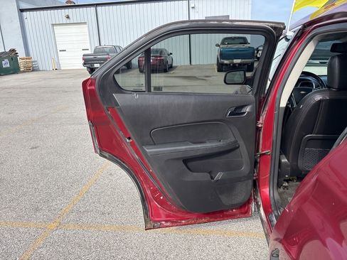 Used 2010 Chevrolet Equinox LT image 20