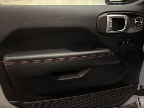 Used 2023 Jeep Wrangler Rubicon w/ LED Lighting Group image 10