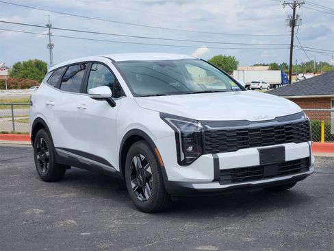 New 2026 Kia Sportage LX w/ LX Convenience Package image 2