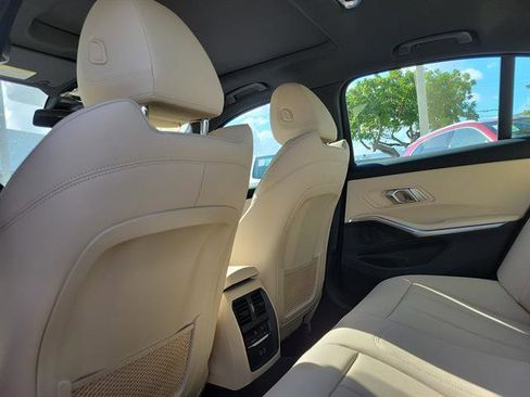 Used 2021 BMW 330i Sedan w/ Premium Package image 34