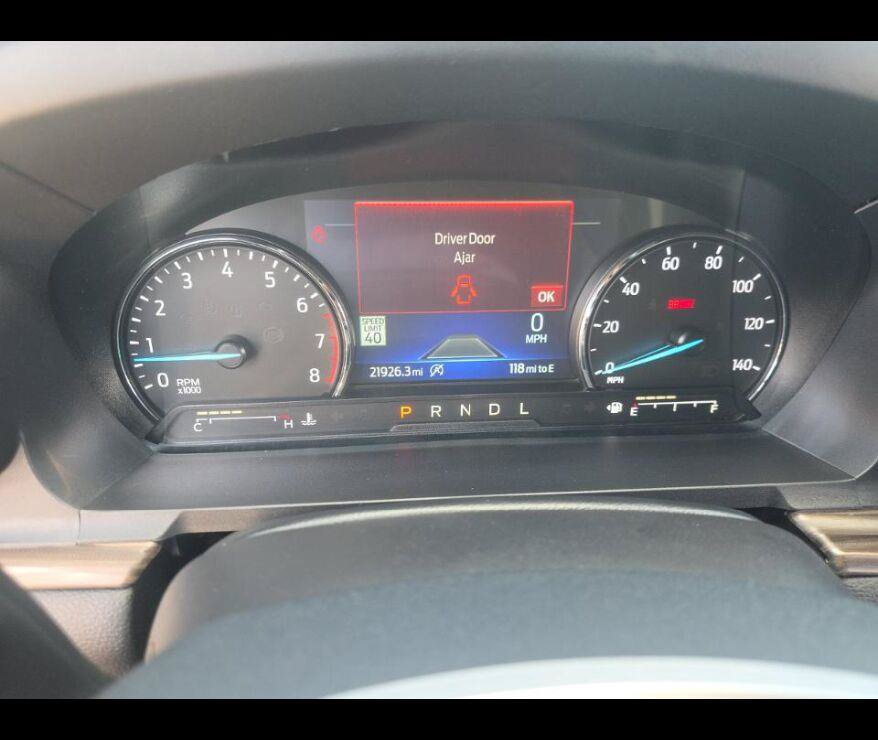 Used 2024 Ford Explorer Limited AWD/4WD image 6