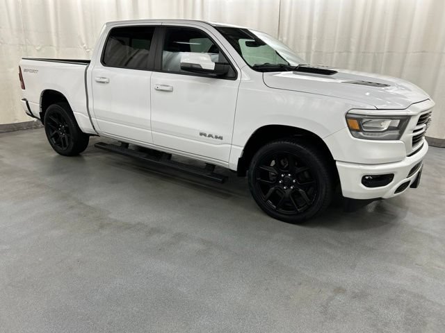 Used 2023 RAM 1500 Laramie AWD/4WD image 1