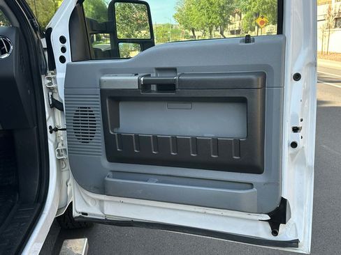 Used 2013 Ford F250 XLT w/ XLT Interior Pkg RWD image 37
