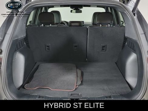 Used 2025 Ford Escape ST-Line Elite w/ Premium Technology Package AWD/4WD image 16