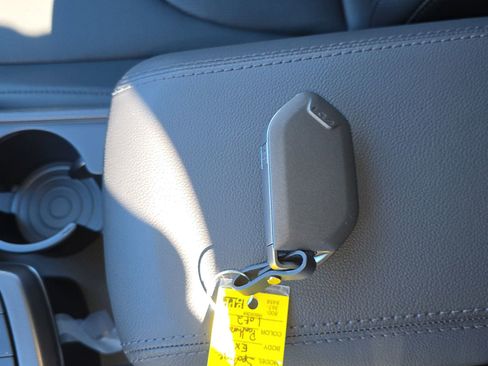 New 2026 Kia Sportage EX image 37