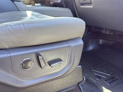 Used 2020 Ford Expedition Max Limited image 25