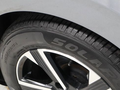 Certified 2024 Nissan Sentra SV FWD image 19