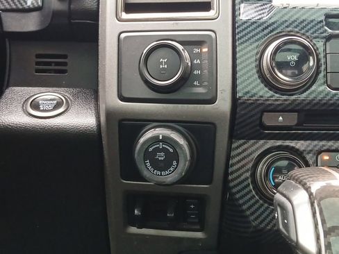 Used 2017 Ford F150 Raptor w/ Equipment Group 802A Luxury AWD/4WD image 10