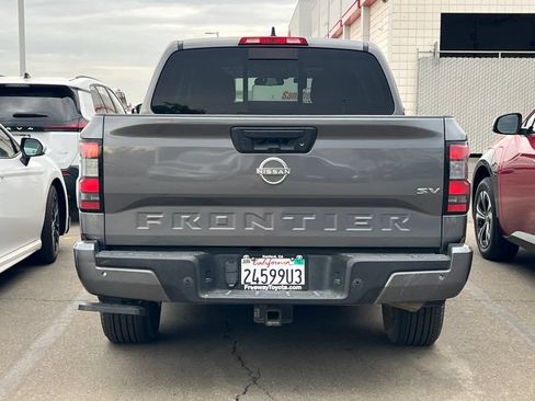 Used 2023 Nissan Frontier SV w/ SV Convenience Package RWD image 7