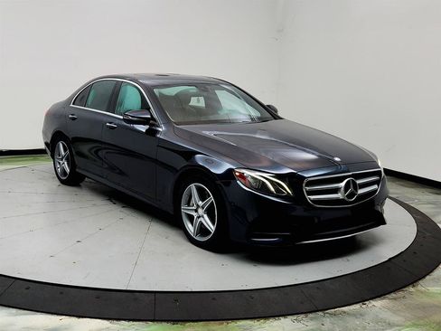 Used 2017 Mercedes-Benz E 300 4MATIC image 3