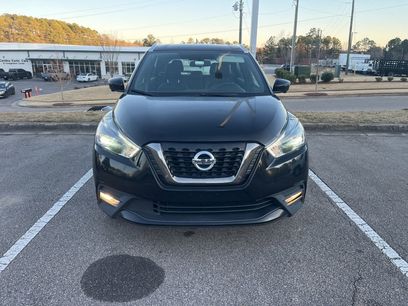 Used 2019 Nissan Kicks SR w/ SR Premium Package