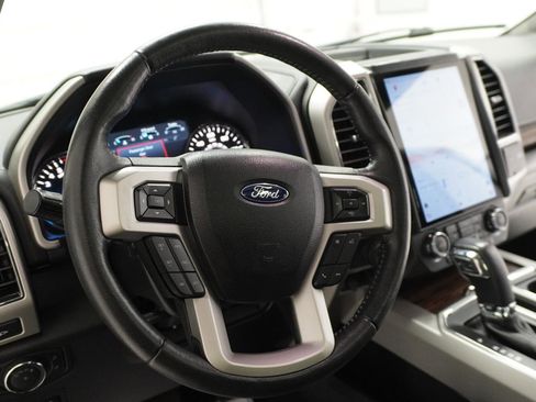 Used 2019 Ford F150 Lariat RWD image 7