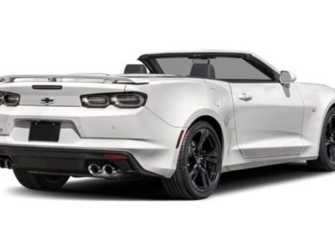 Used 2024 Chevrolet Camaro LT RWD image 3